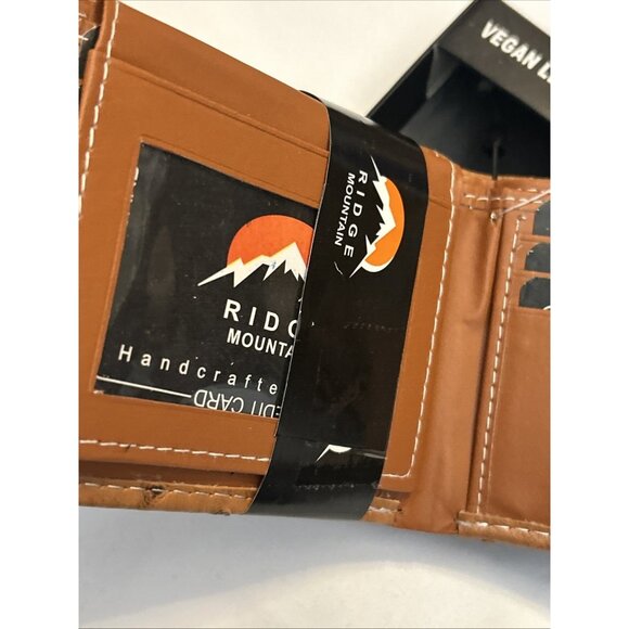 RIDGE MOUNTAIN VEGAN LEATHER HANDCRAFTED STUDDED EAGLE BIFOLD MEN'S WALLET New - Picture 9 of 12